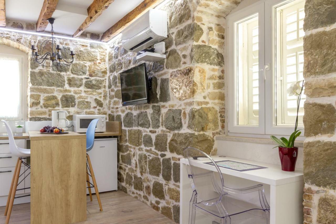 Studio Central Split Apartment
